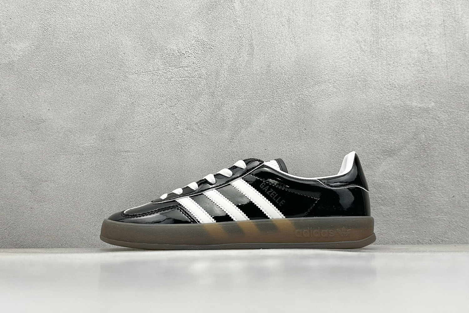 Adidas Gazelle Sneaker AGS10001