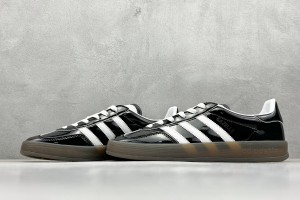 Adidas Gazelle Sneaker AGS10001