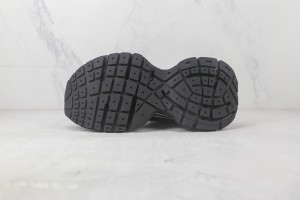 Balenciaga Tess Sneaker BTS10003