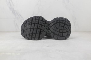 Balenciaga Tess Sneaker BTS10005