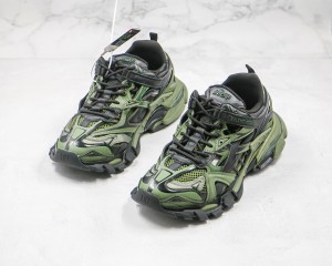  Balenciaga Track Sneaker BTS1000111