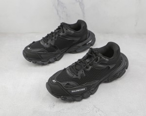 Balenciaga Track Sneaker BTS10005