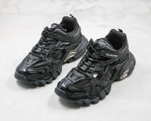 Balenciaga Track Sneaker BTS100082