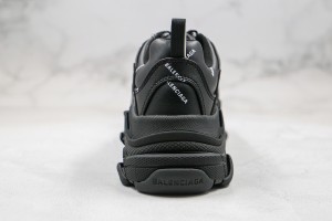 Balenciaga Triple S Shoes BTSS10000105