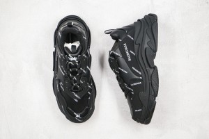 Balenciaga Triple S Shoes BTSS10000105