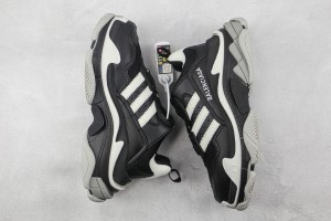  Balenciaga Triple S Shoes BTSS10000107