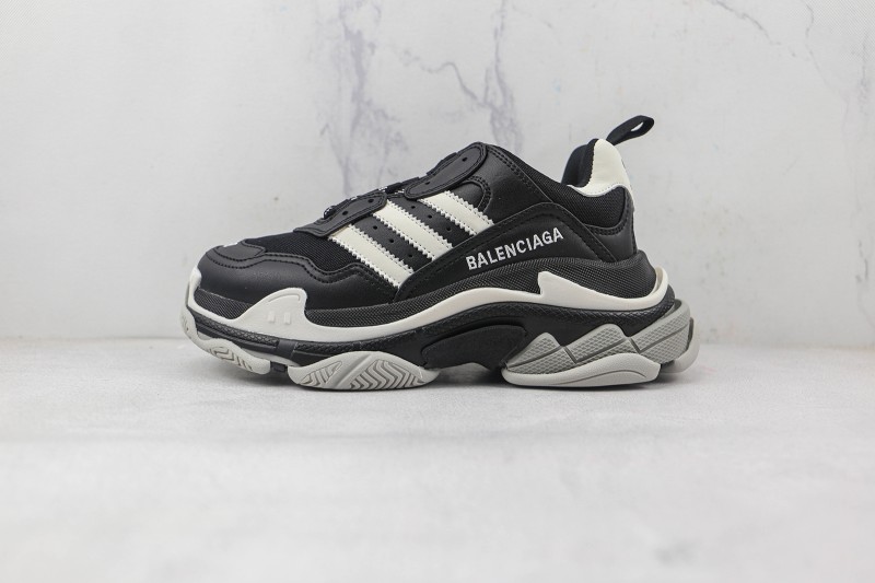  Balenciaga Triple S Shoes BTSS10000107
