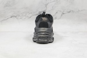 Balenciaga Triple S Shoes BTSS10000112
