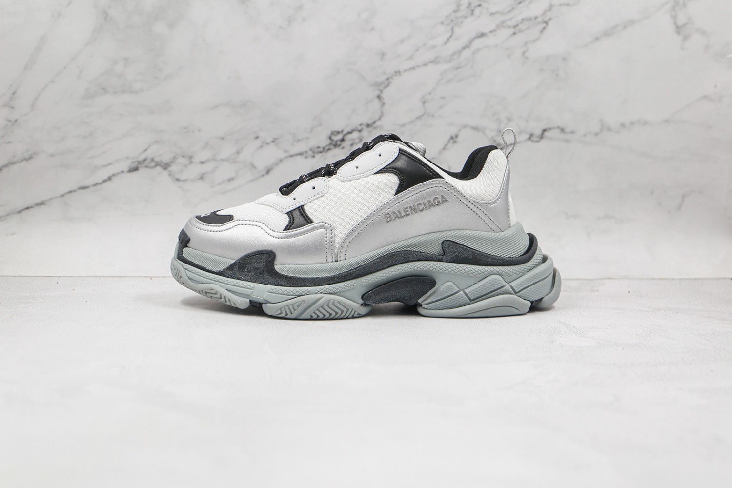 Balenciaga Triple S Shoes BTSS10000113