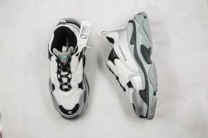 Balenciaga Triple S Shoes BTSS10000113