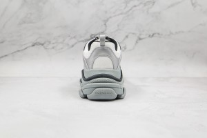 Balenciaga Triple S Shoes BTSS10000113