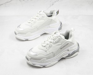 Balenciaga Triple S Shoes BTSS10000116