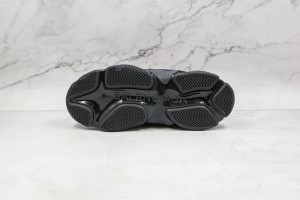 Balenciaga Triple S Shoes BTSS10000120