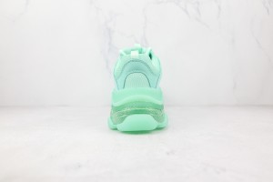  Balenciaga Triple S Shoes BTSS10000127