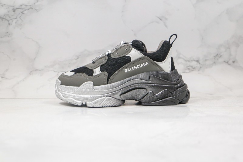 Balenciaga Triple S Shoes BTSS10000129