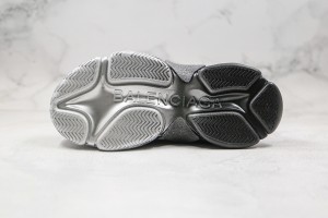 Balenciaga Triple S Shoes BTSS10000129
