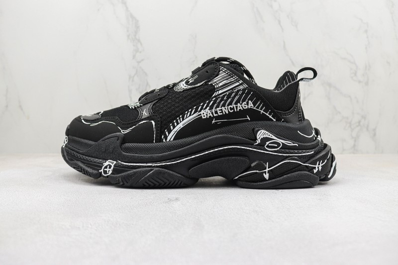 Balenciaga Triple S Shoes BTSS1000013