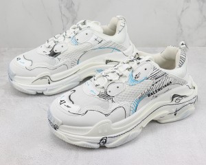  Balenciaga Triple S Shoes BTSS1000016
