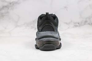 Balenciaga Triple S Shoes BTSS1000019