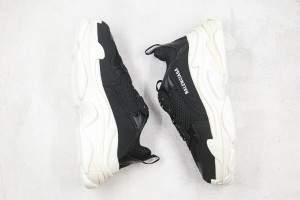 Balenciaga Triple S Shoes BTSS1000020