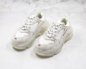  Balenciaga Triple S Shoes BTSS1000026