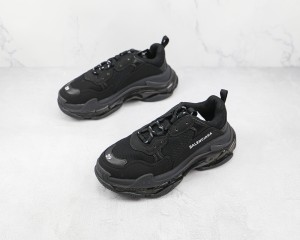 Balenciaga Triple S Shoes BTSS1000035