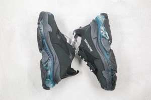 Balenciaga Triple S Shoes BTSS1000044
