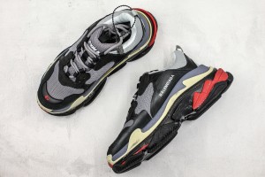 Balenciaga Triple S Shoes BTSS1000046