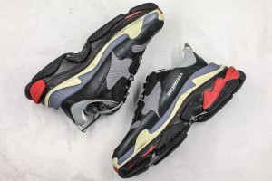 Balenciaga Triple S Shoes BTSS1000046