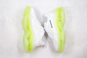  Balenciaga Triple S Shoes BTSS1000052