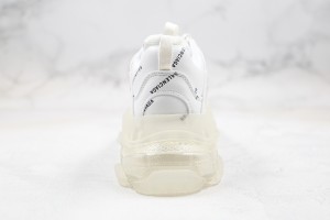 Balenciaga Triple S Shoes BTSS1000061