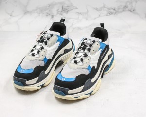  Balenciaga Triple S Shoes BTSS1000070