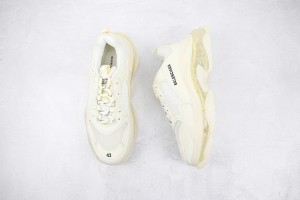 Balenciaga Triple S Shoes BTSS1000075