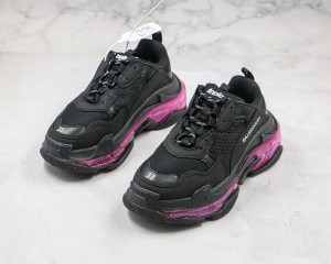  Balenciaga Triple S Shoes BTSS1000082