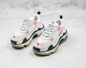  Balenciaga Triple S Shoes BTSS1000090