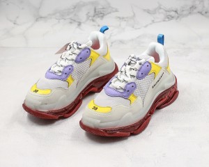 Balenciaga Triple S Shoes BTSS1000091