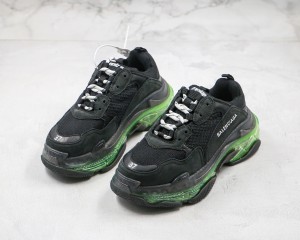 Balenciaga Triple S Shoes BTSS1000093