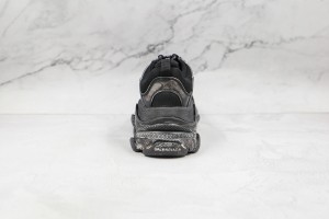 Balenciaga Triple S Shoes BTSS1000094