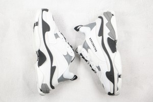  Balenciaga Triple S Shoes BTSS1000097