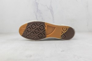 Converse High Top Sneaker CHTS10000108