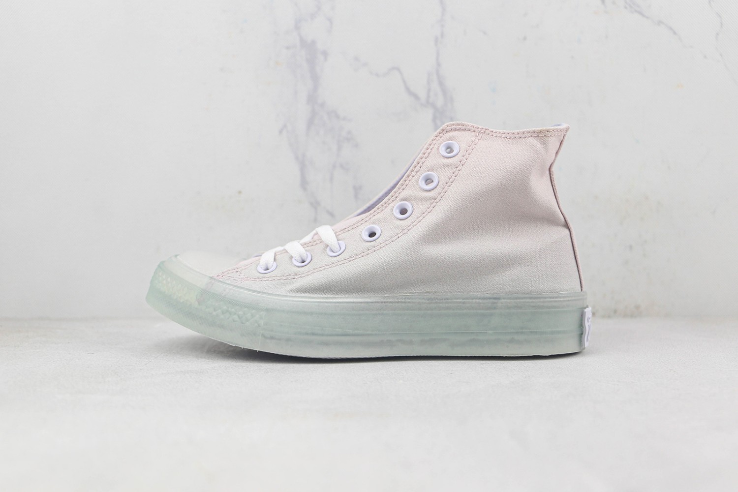 Converse High Top Sneaker CHTS10000112