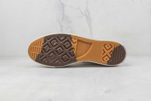 Converse High Top Sneaker CHTS10000116