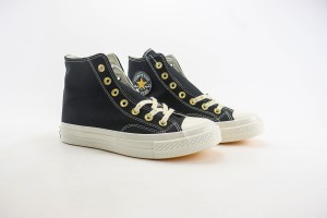 Converse High Top Sneaker CHTS1000025