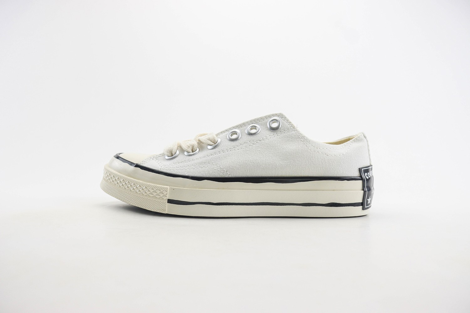 Converse High Top Sneaker CHTS1000044