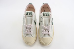 Converse High Top Sneaker CHTS1000046