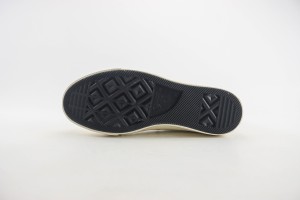 Converse High Top Sneaker CHTS1000048