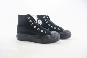 Converse High Top Sneaker CHTS100005