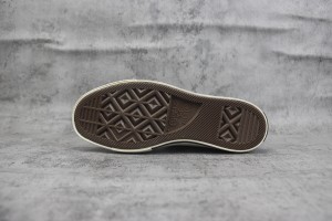 Converse High Top Sneaker CHTS1000070