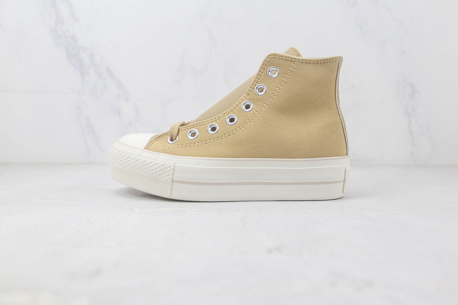 Converse High Top Sneaker CHTS1000082