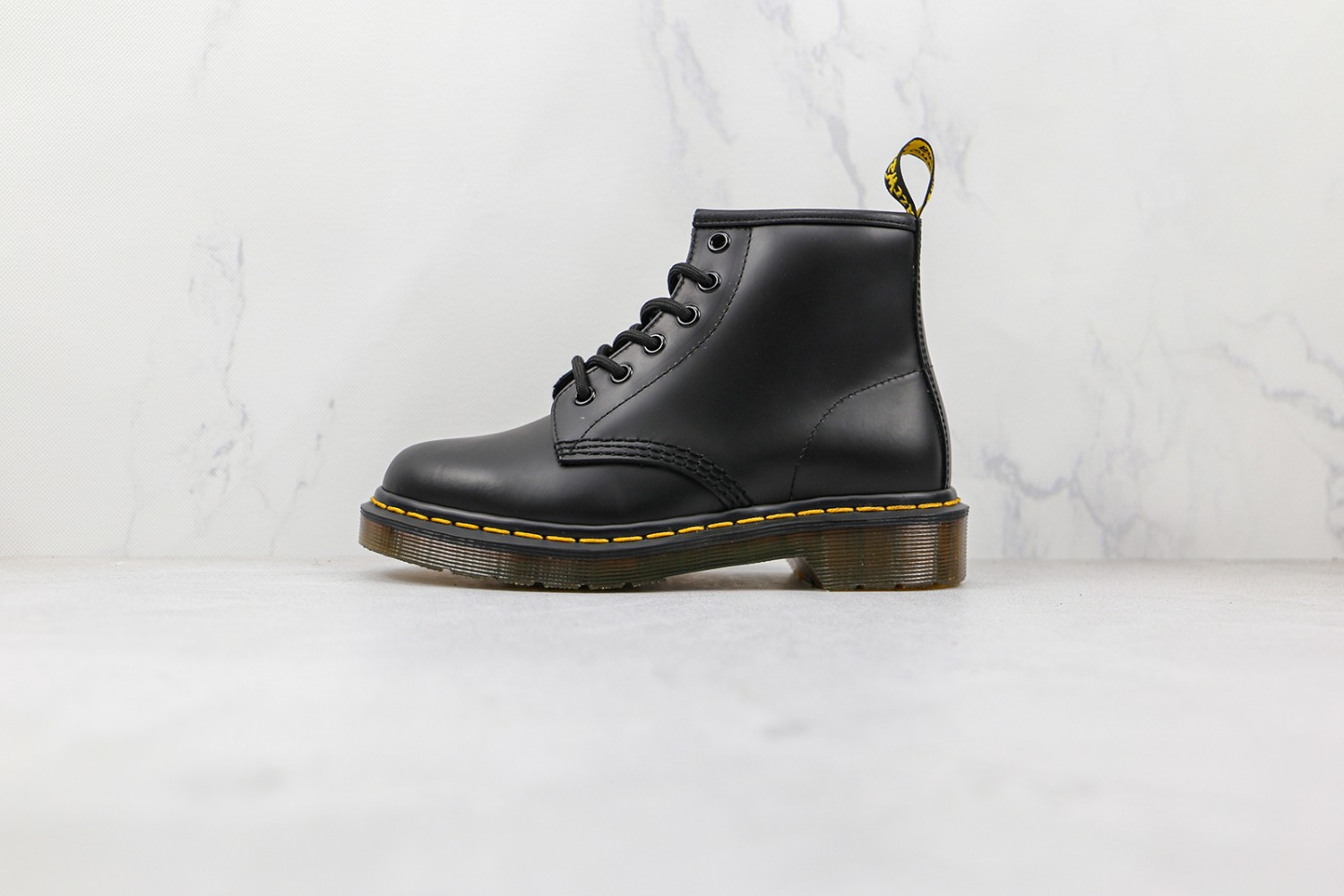 Dr. Martens Boot DMB1000012